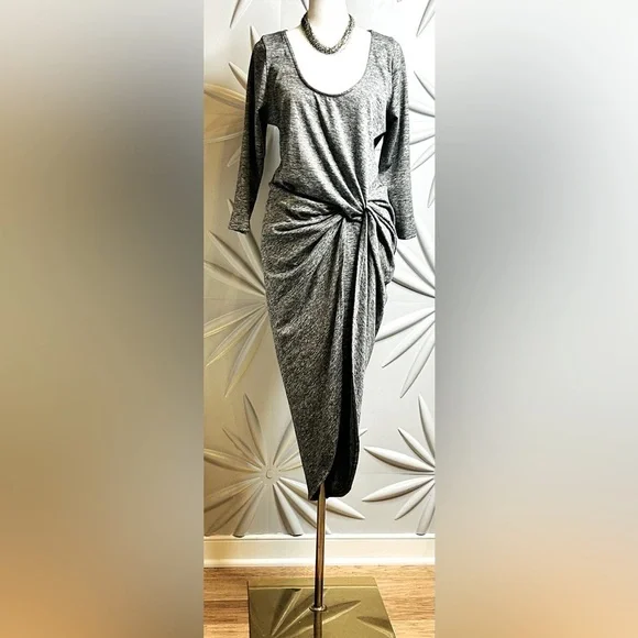 NWT The Vanity Room SZ L gray & white knot front dress, bust 36”-40” - Picture 2 of 10